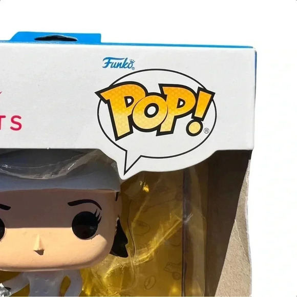 NEW Hallmark FRIENDS  - MONICA GELLER - FUNKO POP!Cute Christmas Ornament - Picture 6 of 13